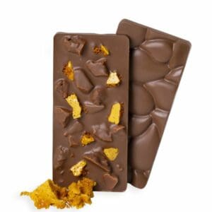 Our homemade Honeycomb Bar is a scrumptiously indulgent delight, carefully crafted with local honey and smooth, creamy milk chocolate by our Master Chocolatiers. Every bite is a symphony of flavours and textures, with the golden, crunchy honeycomb perfectly balanced by the rich, velvety milk chocolate. This sweet sensation is a treat fit for the most discerning honey lover, a true masterpiece that will have your taste buds buzzing with joy. So come along and savour the sweet nectar of our honeycomb bar – you won’t be able to resist its sweet, sweet charm.