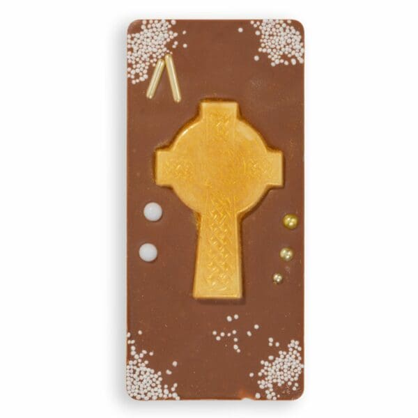 Delicious handmade Irish chocolate bar, decorated to celebrate a confirmation celebrations. Inlaid with edible decorative Celtic cross and sprinkles. Delivery available nationwide from our online sweetshop.