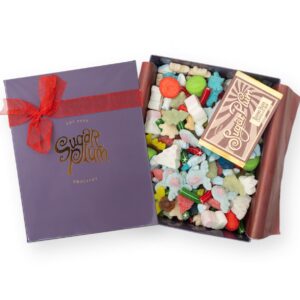 The Sugar Plum Sweet & Bueno Bar Box, the perfect Christmas gift. From the creators of the viral Chocolate Dubai Bar. Delivery available nationwide.