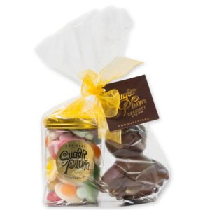 Enjoy our Easter Sweet Tub & Easter Chick, with a delicious mix of your favorite sweets from Sugar Plum Sweetery, creator of the Viral Chocolate Dubai Bar